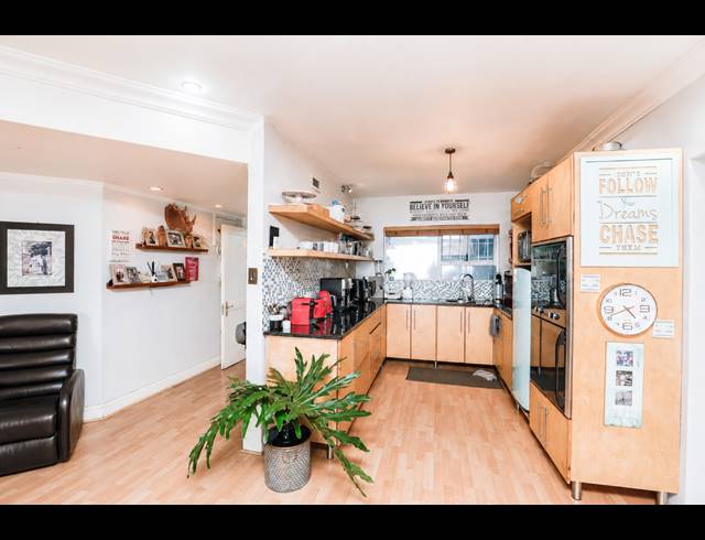 3 BEDROOM TOWNHOUSE FOR SALE IN MORNINGSIDE